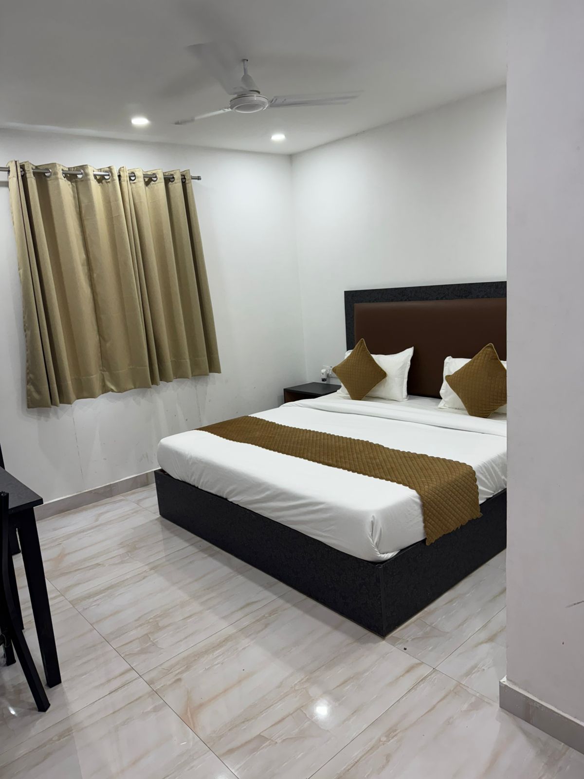Hotel Casa Royal - Hotel Near Greater Kailash Delhi